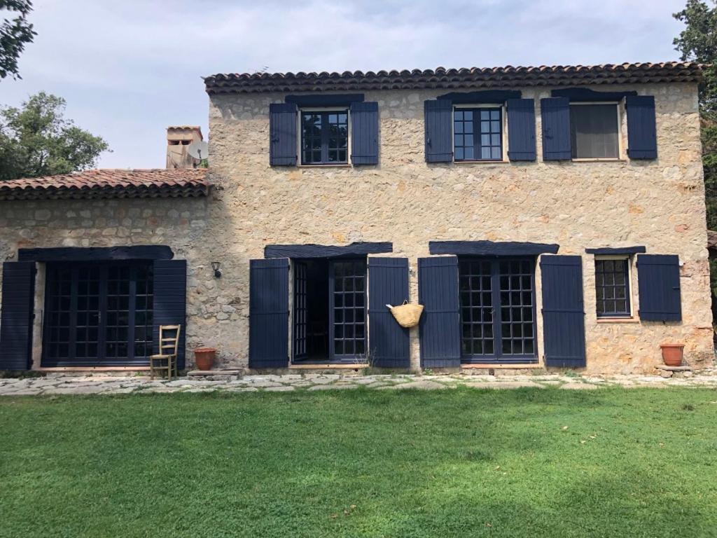 לינה וארוחת בוקר Bargemon Ferme Le Pavillon מראה חיצוני תמונה